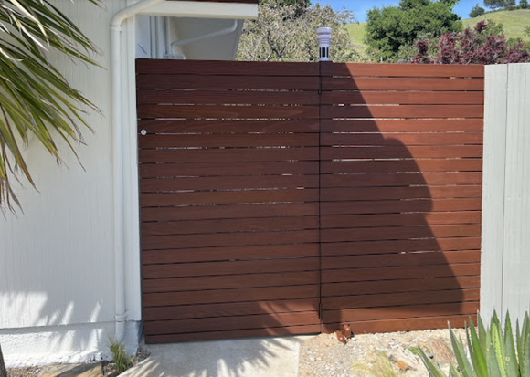 side entry fence